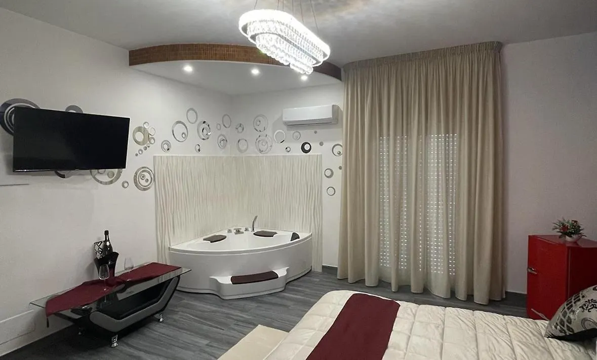 Bed & Breakfast Il Paradiso Di Marilyn Pace Del Mela Italy